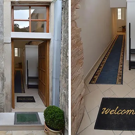 Mediteran With Garden Next To And Old Town *