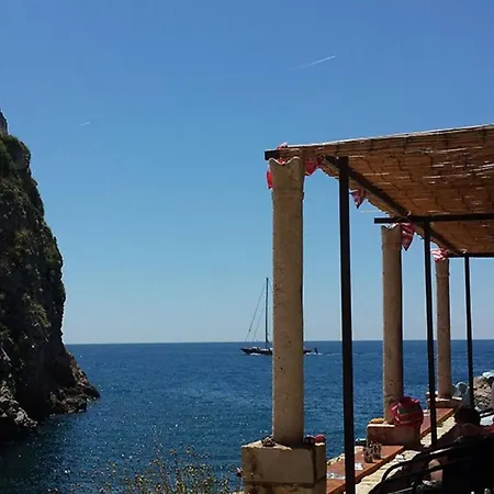 Mediteran With Garden Next To And Old Town Διαμέρισμα